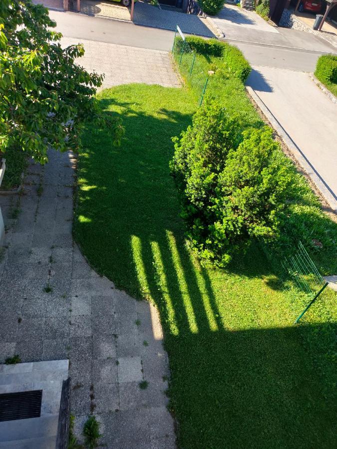 Rooms And Apartment Na Poljani Skofja Loka Luaran gambar