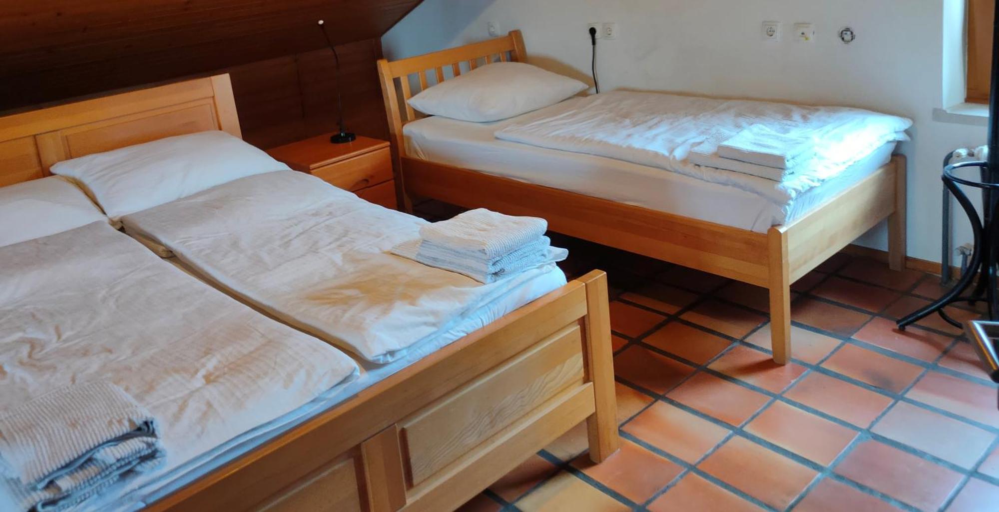 Rooms And Apartment Na Poljani Skofja Loka Bilik gambar
